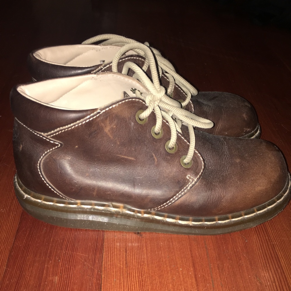 RARE Vintage DR. MARTENS SHOES lace up size 9